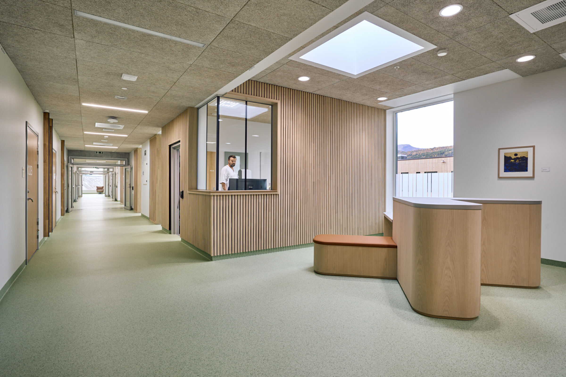 153 Arkitekturfoto ved Kristoffer Wittrup Akuttsjukehuset Nordm re og Romsdal DSC0164 web